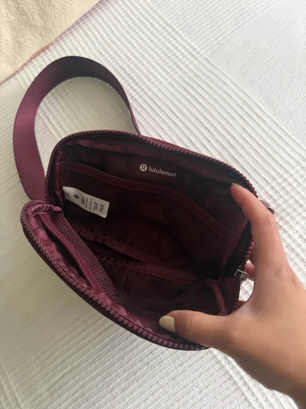 Lululemon Women’s Burgundy Crossbody Waist Bag - Picture 3 of 4